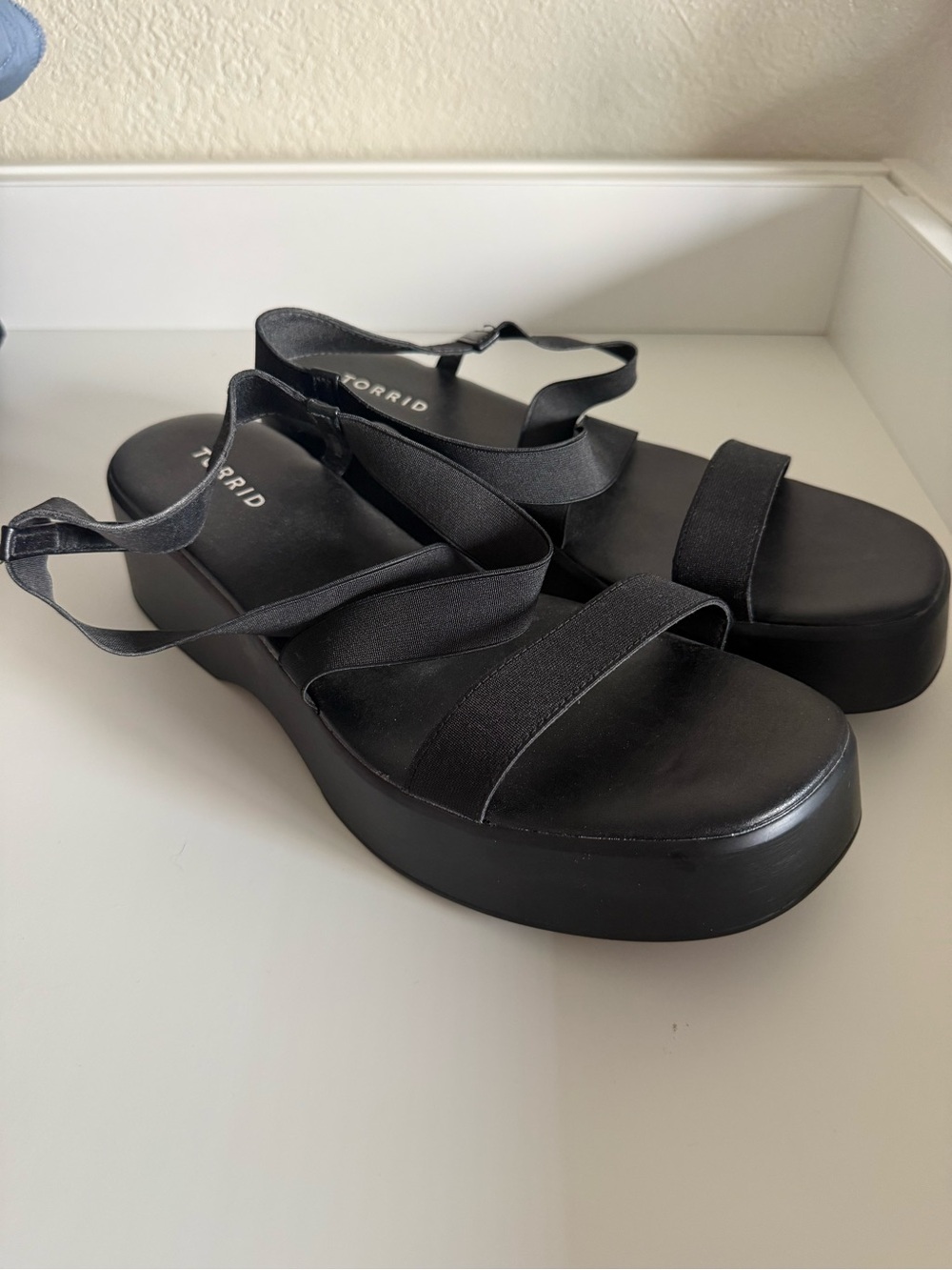 torrid Black Platform Elastic-Strap Sandals - Picture 3 of 4